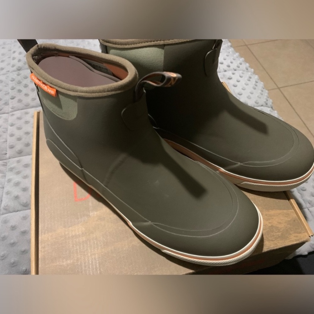 Grundens Women’s DECK-BOSS Ankle Boot - Picture 8 of 14